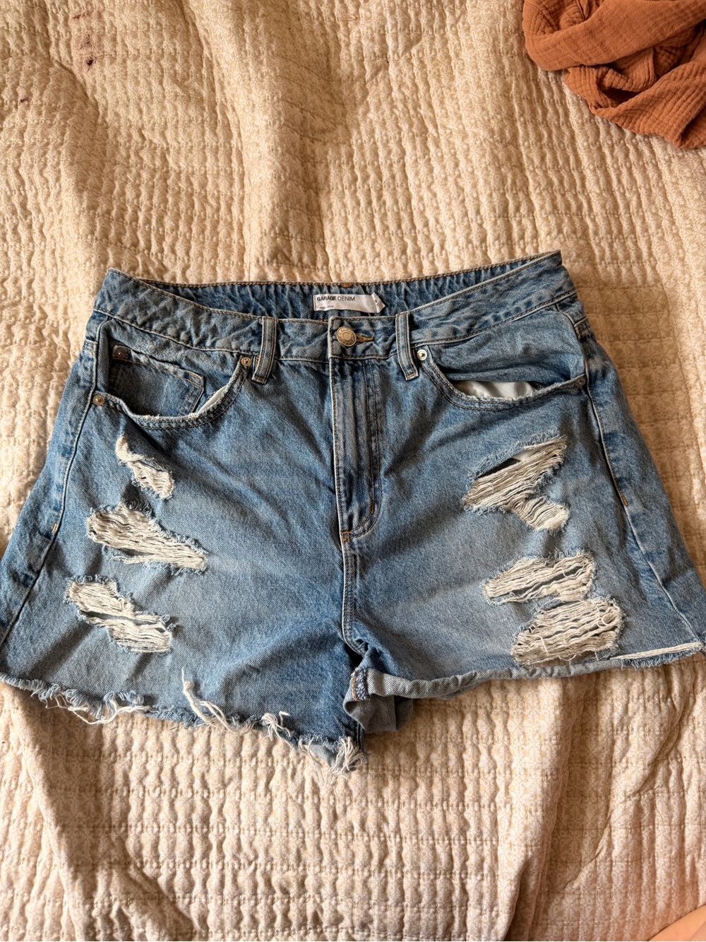 Garage Distressed Denim Women’s Shorts - Light Blue